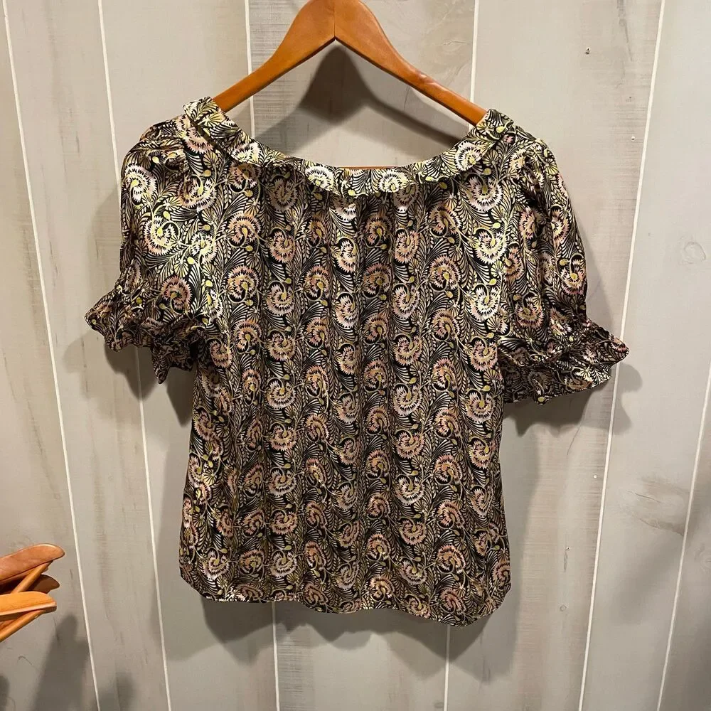 Cute J. Crew silky ruffle puff sleeve scoop neck blouse classic modern preppy
